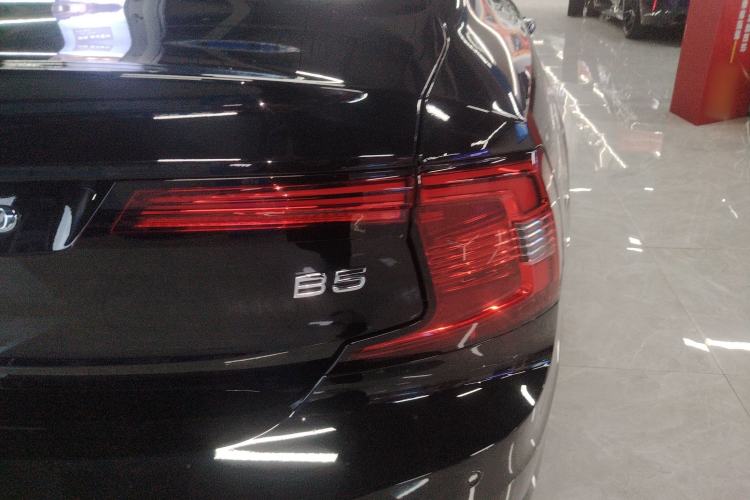 Used Volvo S90 2025 B5 Zhiyi Luxury Edition
