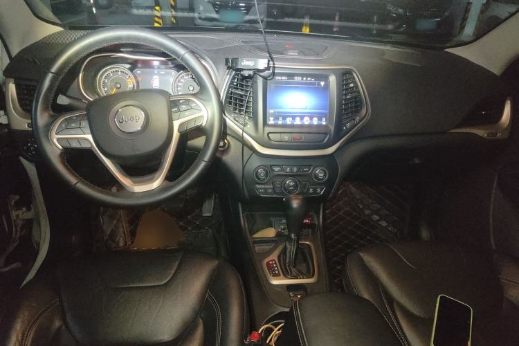 Used Jeep Cherokee 2017 2.4L Leading Smart Edition