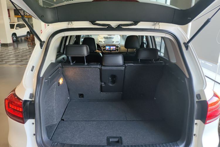 Used Volkswagen Tiguan L 2017 300TSI Automatic Two-Wheel Drive Silk Road Comfort Edition