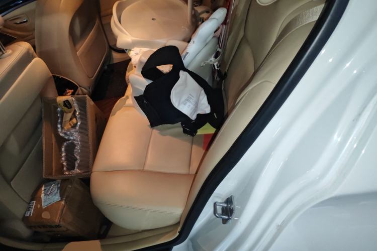 Used BMW 5 Series 2014 520Li Elegant Model
