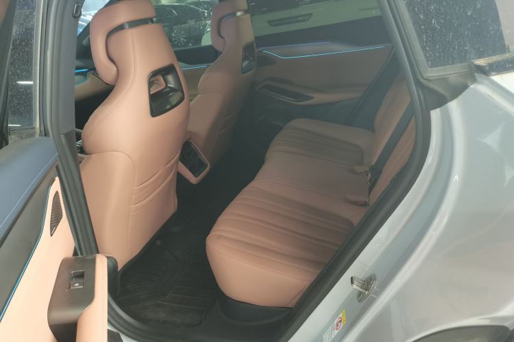 Used BYD Song L EV 2025 Intelligent Driving Version 662 km LiDAR Excellence Edition
