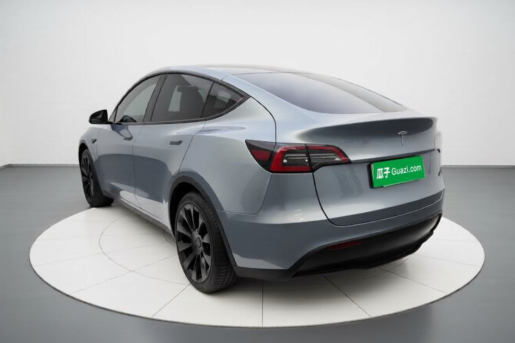 Used Tesla Model Y 2021 Standard Range Rear-Wheel Drive Version Exterior 3