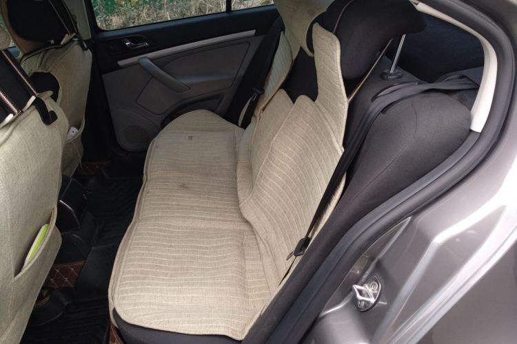 Used Skoda Octavia 2015 Classic Model 1.6L Manual Eado Version Left Rear Seat