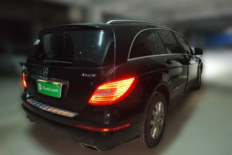 Used Mercedes-Benz R-Class 2017 R 320 4MATIC Business Edition Prestige Model Rear Right 45 Deg