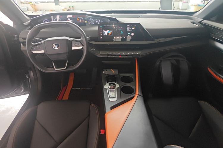 Used CHANGAN UNI-V iDD 2023 Zhidian iDD 1.5T 113km Smart & Fun Version (Rapid Edition) Center Console