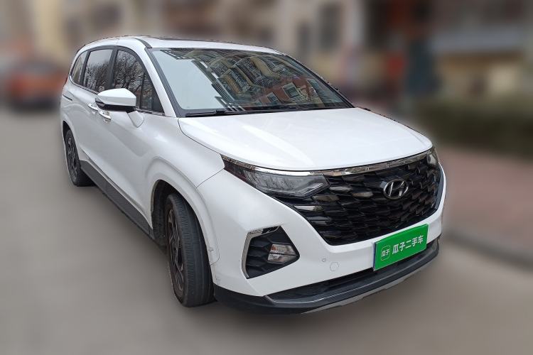 Used Hyundai Custo 2021 380TGDi Deluxe Edition DLX Front Right 45 Deg