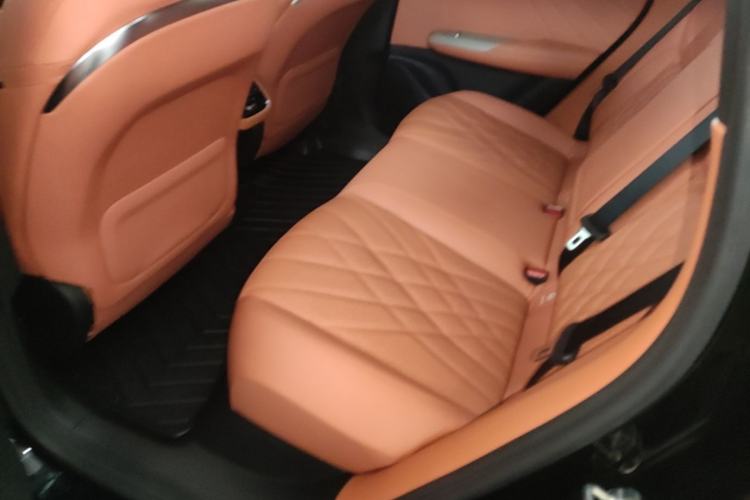 Used Deepal S07 2023 200Max Range-Extended Version
