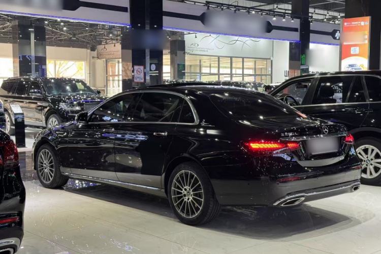 Used Mercedes-Benz E-Class 2023 Facelift E 260 L

