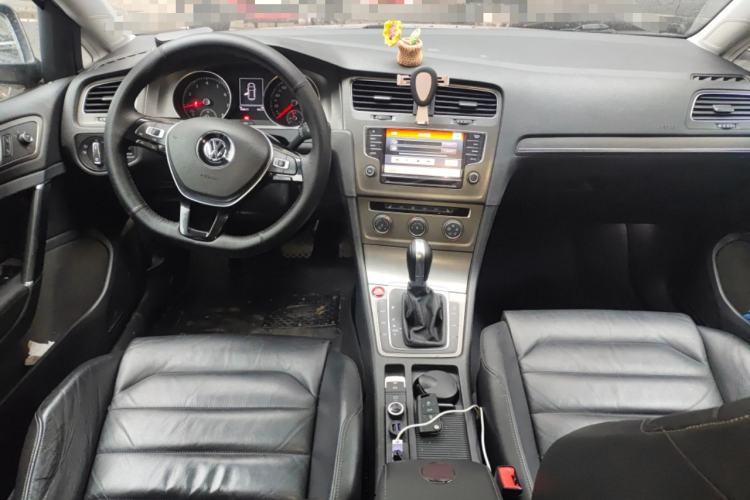 Used Volkswagen Golf 2014 1.4TSI Automatic Luxury Model
