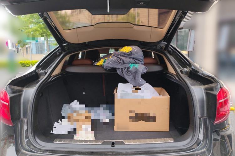 Used BMW X6 2017 xDrive28i Trunk