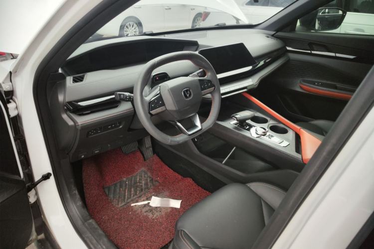 Used Changan UNI-V 2022 1.5T Prestige Version