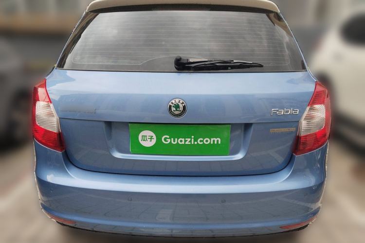 Used Skoda Fabia 2012 1.4L Automatic Crystal Edition