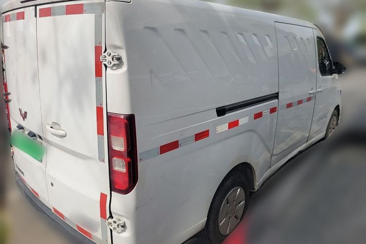 Used Wuling Yangguang 2024 300km Comfort Version with Sealed Windows 60kW
