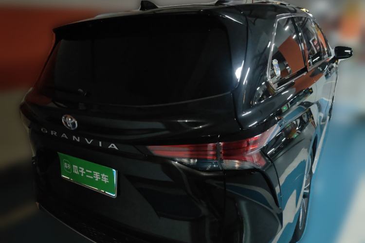 Used Toyota Granvia 2023 2.5L Hybrid Prestige PLUS Edition Rear