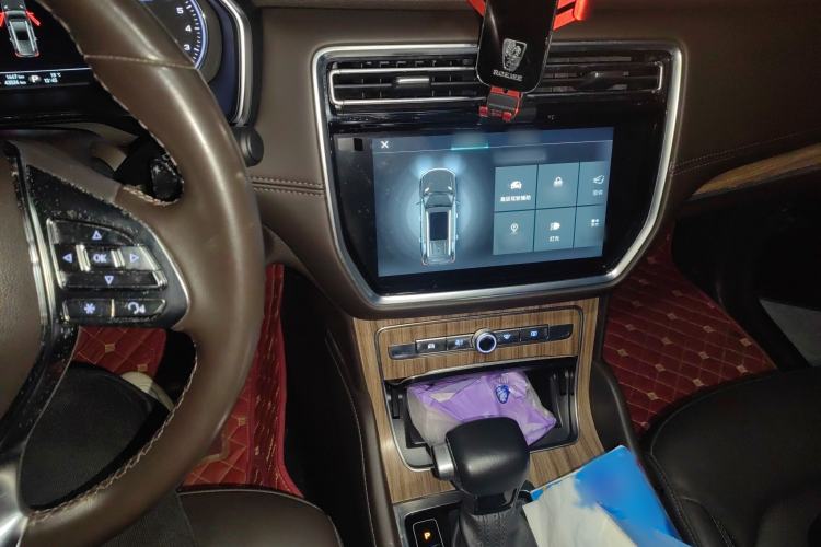 Used Roewe RX8 2019 30T Smart Connectivity Two-Wheel Drive Supreme Flagship Edition
