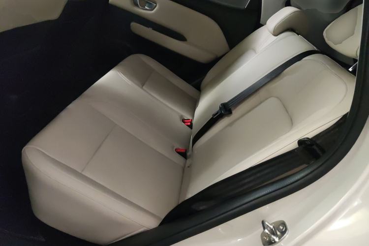 Used Wuling Bingo PLUS 2024 330 km Range Five-Seater Version Left Rear Seat