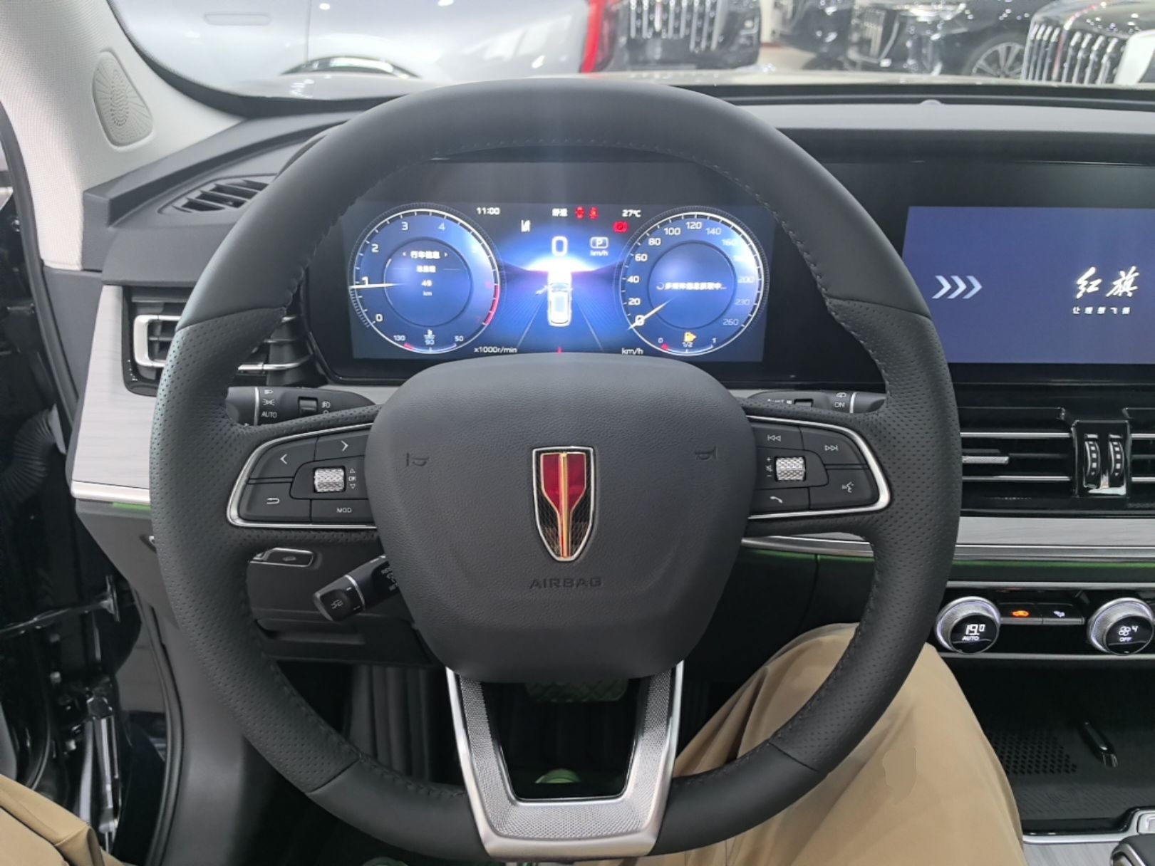 Hongqi HS5 2025 2.0T Two-Wheel Drive Flagship Pro Edition - Chinese Trim Xiang — снимка 13
