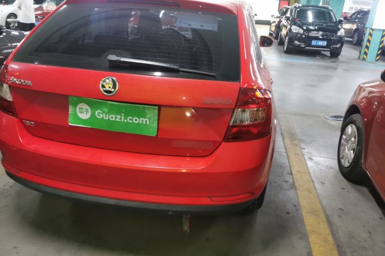 Used Skoda Rapid Spaceback 2016 Revised 1.6L Automatic Chuanxing Version
