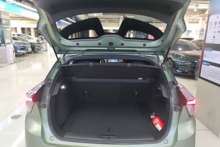 Used MG 4 EV 2022 425 km Luxury Edition
