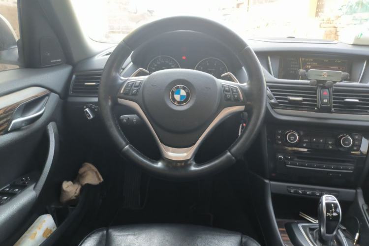 Used BMW X1 2015 xDrive20i Fashion Upgrade Edition