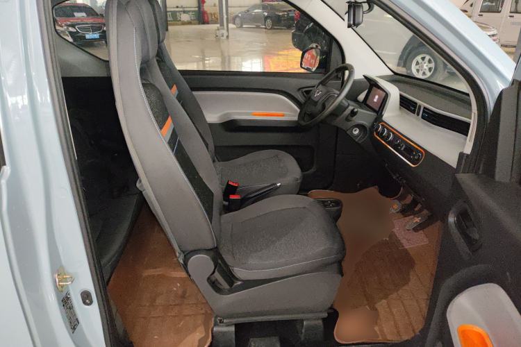 Used Wuling Hongguang MINIEV 2020 Freedom Version Lithium Iron Phosphate Right Front Seat