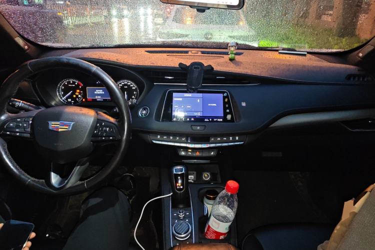 Used Cadillac XT4 2018 28T Two-Wheel Drive Leading Version