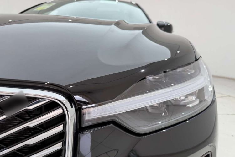 Used Volvo XC60 2026 B5 4x4 Smart Luxury Edition
