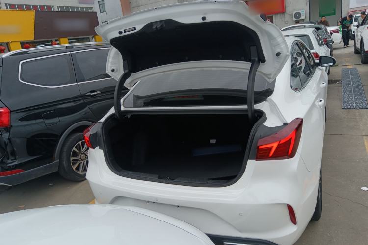 Used CHANGAN Eado 2021 PLUS Blue Whale NE 1.4T GDI DCT Prestige Model Trunk