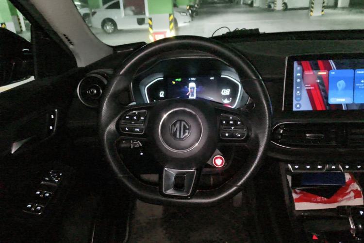 Used MG Pilot 2021 300TGI Automatic Two-Wheel Drive Trophy Prestige Edition Steering Wheel