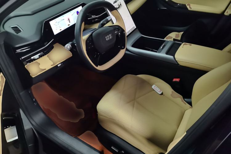 Used Geely Galaxy L6 2024 125km PLUS Dragon Edition