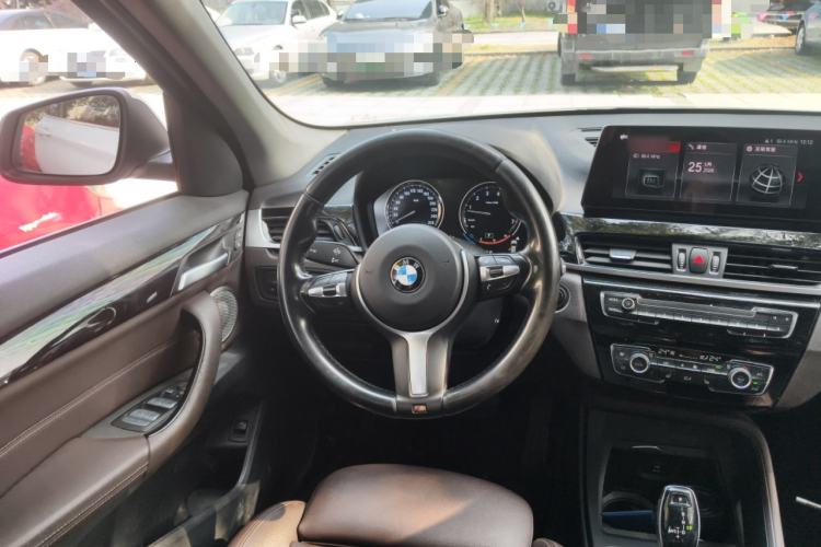 Used BMW X1 2021 Restyled sDrive25Li Leading Edition Steering Wheel