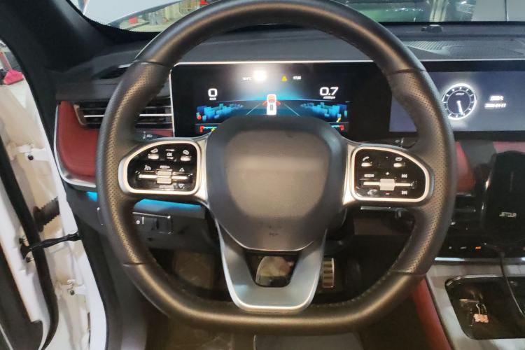 Used JETOUR X70 PRO 2023 1.5T DCT Comfort Edition 5 Seats Steering Wheel