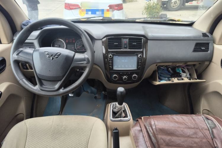 Used Wuling Rongguang 2014 1.2L S Standard Model