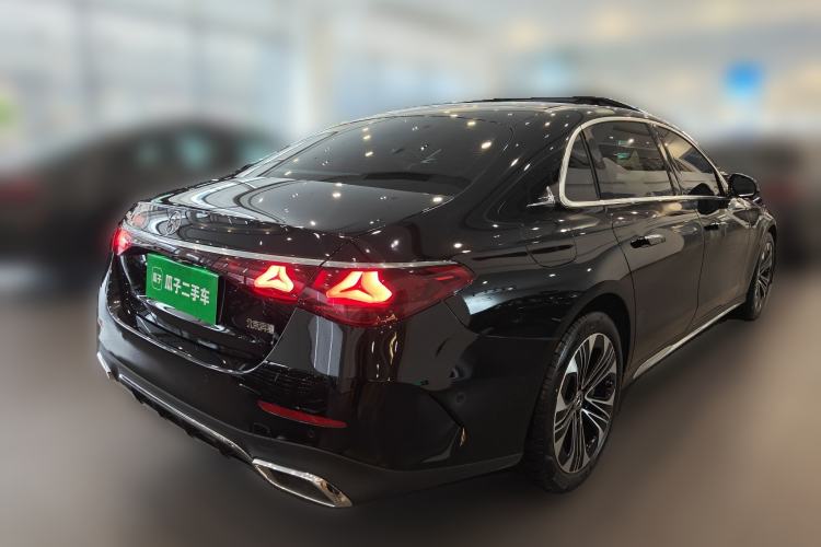 Used Mercedes-Benz E-Class New Energy 2024 E 350 e L Plug-in Hybrid Sports Sedan Rear Right 45 Deg