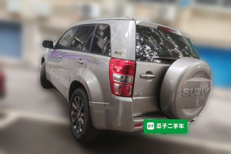 Used Suzuki Grand Vitara 2012 2.4L AT Luxury Navigation 5-Door Version