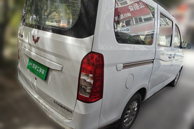 Used Wuling Rongguang V 2016 1.5L Standard Version
