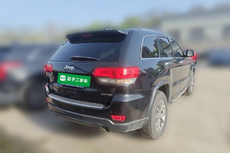 Used Jeep Grand Cherokee 2015 3.0L Elite Navigation Edition Rear Right 45 Deg