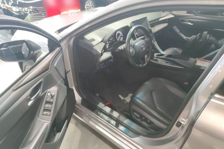 Used Toyota Avalon 2019 2.0L XLE Premium Edition China VI