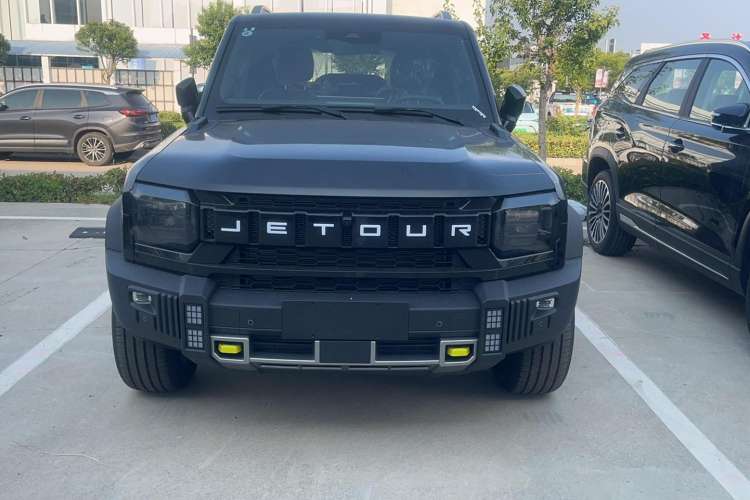 Used JETOUR Traveler C-DM 2024 C-DM 208KM Mountain & Wilderness Edition Exterior 1