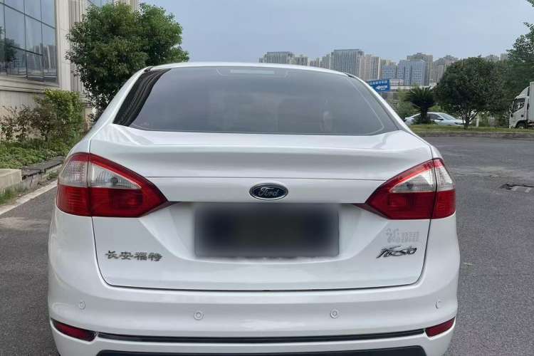 Used Ford Fiesta 2013 Sedan 1.5L Automatic Fashion Edition Exterior 4