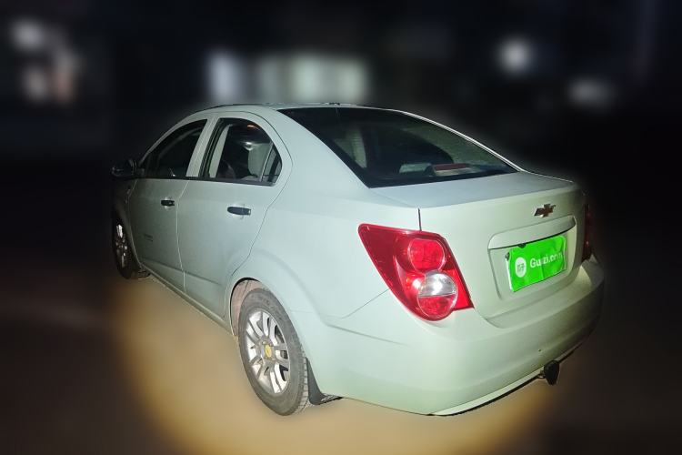 Used Chevrolet Aveo Sonic 2011 Sedan 1.4L MT SL
