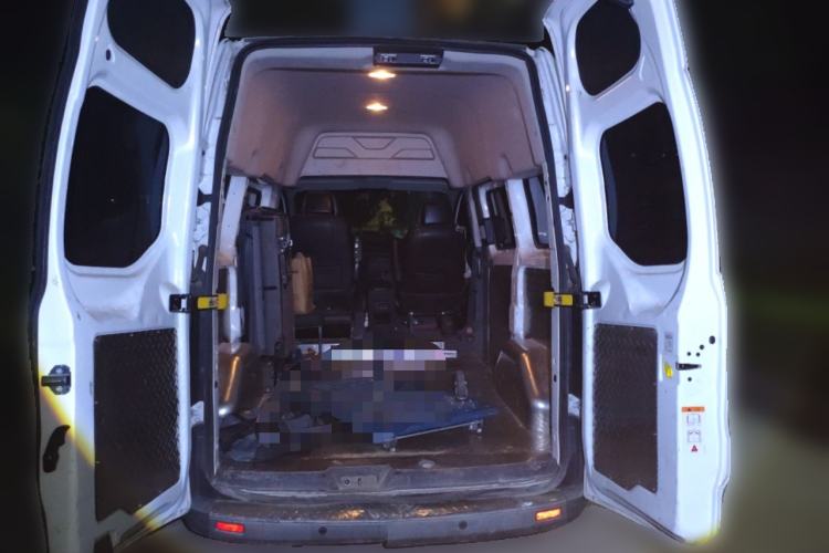 Used Ford Transit 2017 2.0T Diesel Multi-Function Commercial Vehicle Short Wheelbase Mid-Roof China V Standard