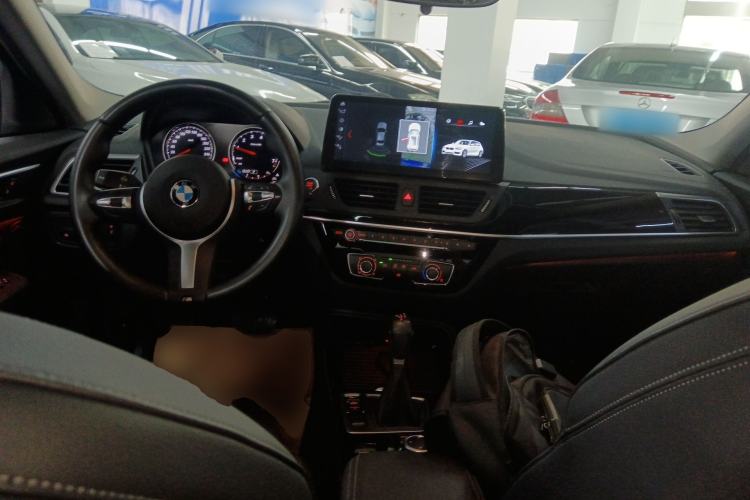 Used BMW 1 Series 2019 118i M Sport Package Center Console