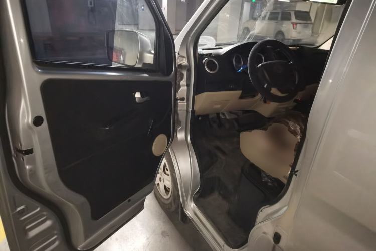 Used CHANGAN KAICHENG Ruixing M80 2014 1.5L Base Version (4-Seater) 4G15S Driver Seat