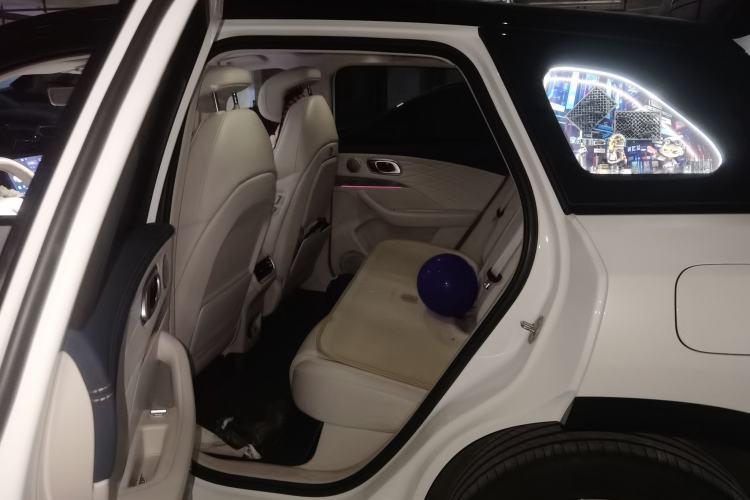 Used NETA L 2024 Extended-Range 310 Flash-Charge Red Edition
