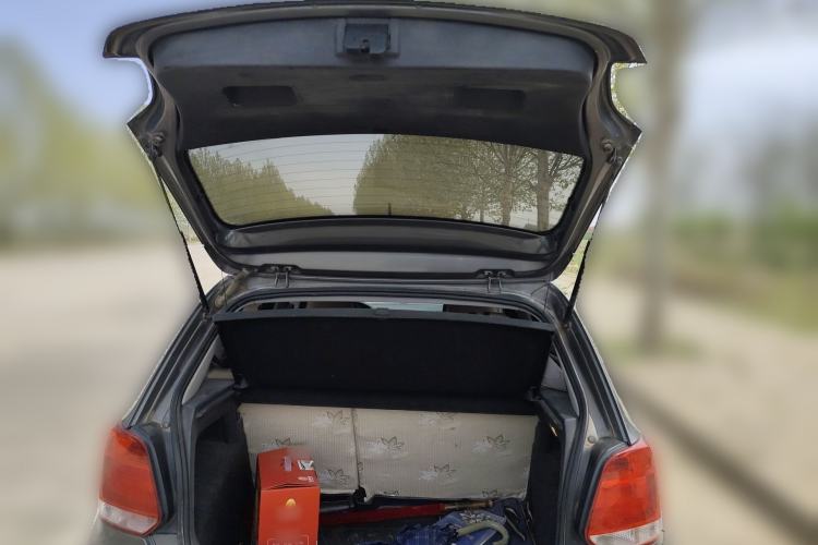 Used Volkswagen Polo 2011 1.6L Manual ZhiShang Edition