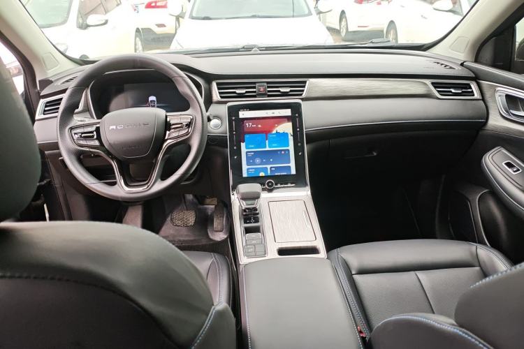 Used Roewe RX5 2023 PLUS 330TGI Automatic Trendsetting Smart Edition