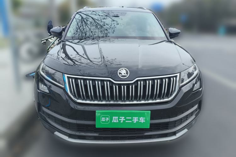 Used Skoda Kodiaq 2019 Facelifted TSI330 7-Seater Two-Wheel-Drive Luxury Enjoyment Edition China VI Standard
