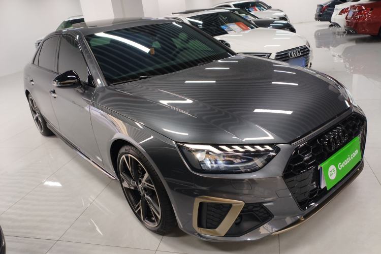 Used Audi A4L 2024 40 TFSI quattro RS Performance Package Front Right 45 Deg