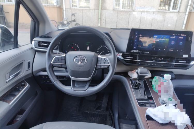 Used Toyota Granvia 2023 2.5L Hybrid Prestige PLUS Edition